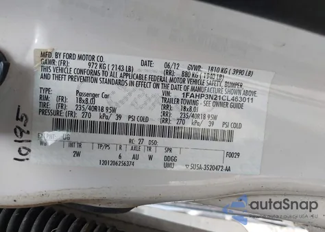 2012 Ford Focus Titanium z USA, uszkodzony, nr VIN 1FAHP3N21CL463011